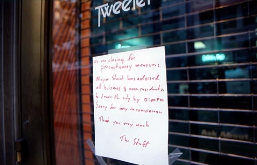 Note on door of Tweet store This Tweeter closed early after the attack. "We are closing for precautionary measures. Mayor Street has advised all businesses and non-residents to leave the city by 12:00 p.m. Sorry for any inconvenience. Thank you very much. The Staff"