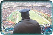 A Philadelphia police officer at Veterans Stadium